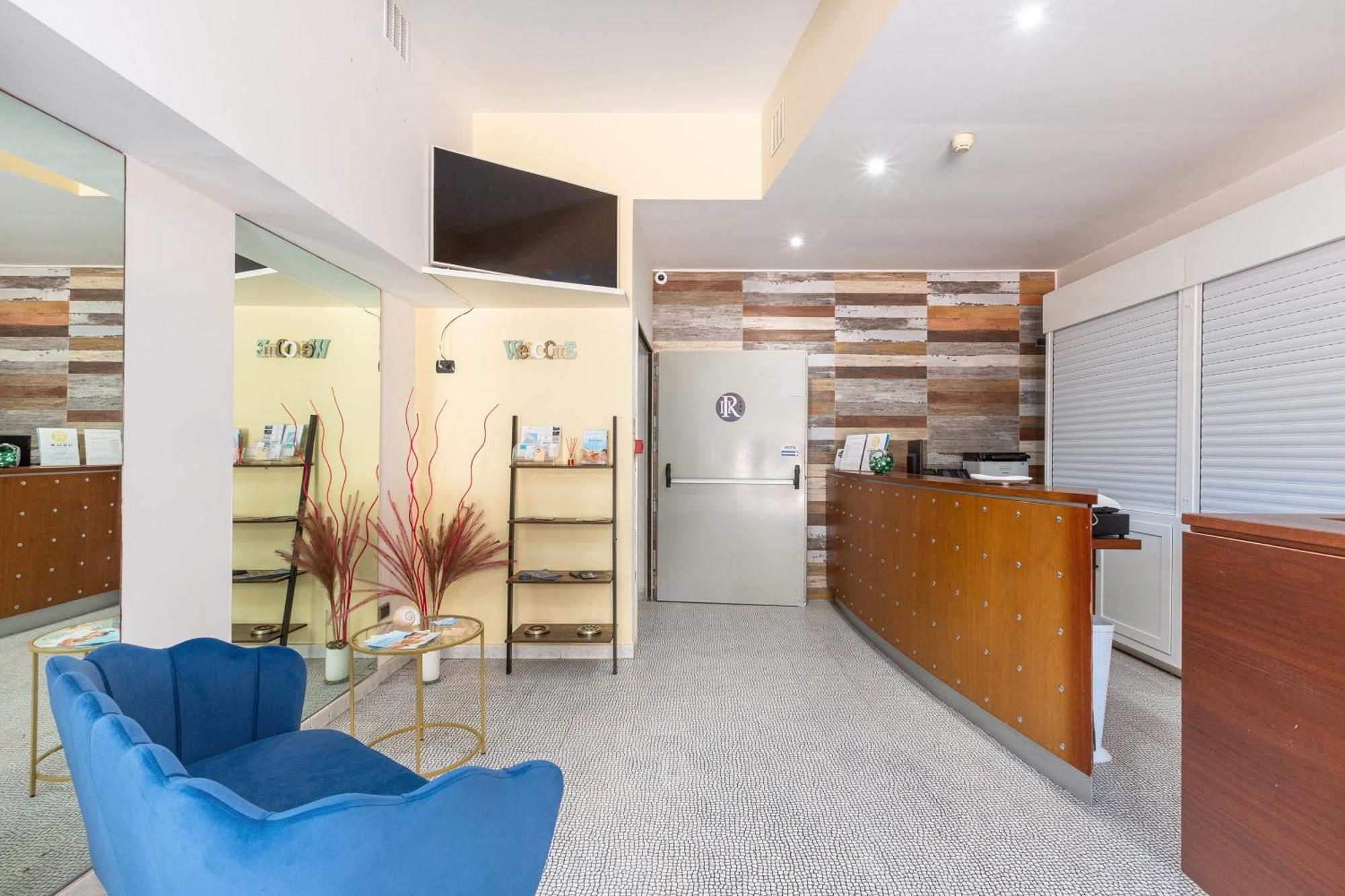 Hotel Il Riccio Porto Cesareo Ngoại thất bức ảnh